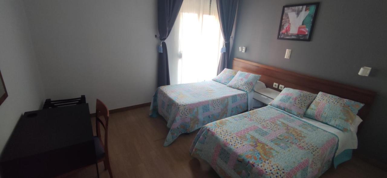 Hostal Felipe V Madrid Exteriör bild